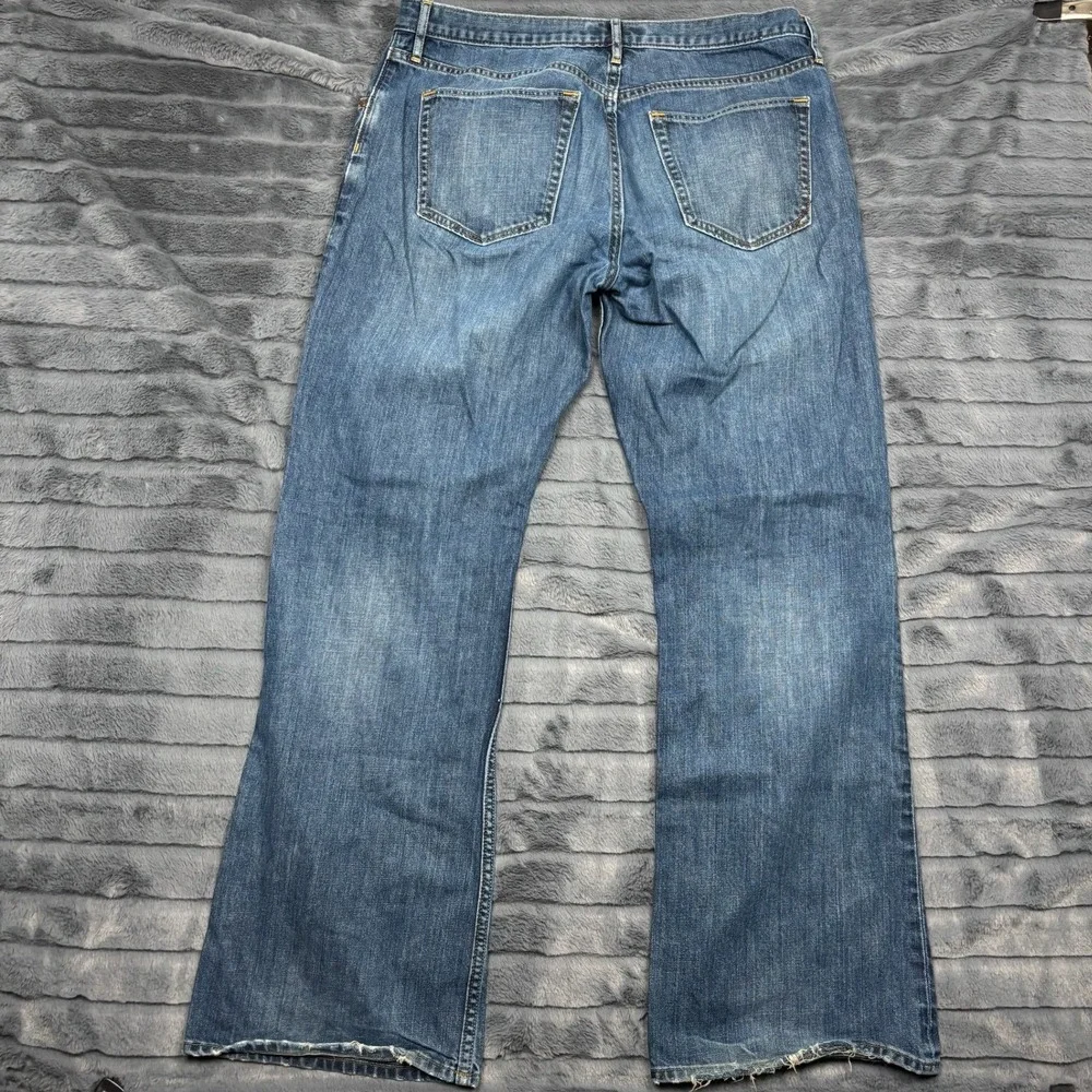 Banana Republic Mens Bootcut Jeans Medium Wash Blue Denim 36x34 Measures 36x31.5